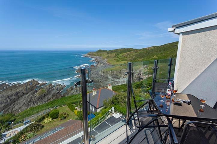 Lundy House Hotel ウーラクーム エクステリア 写真